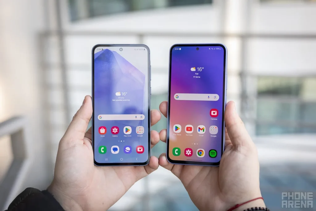 تفاوت های نمایشگر در دو گوشی A55  و A54 